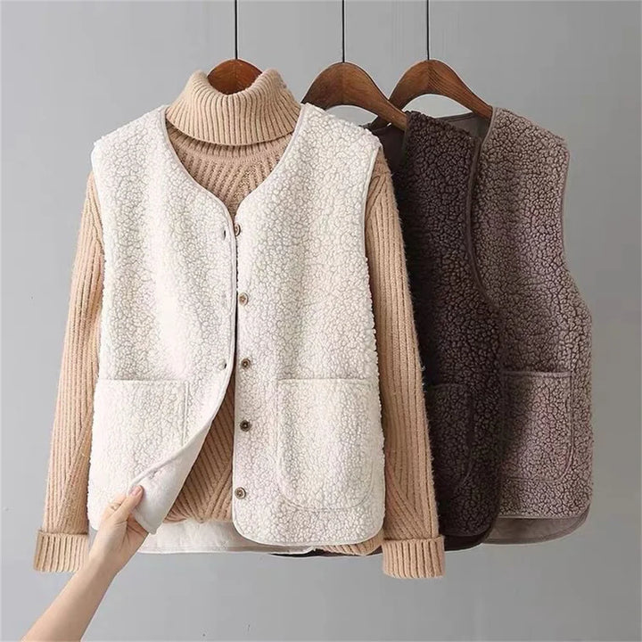 Lirien – Classic Knit Cardigan
