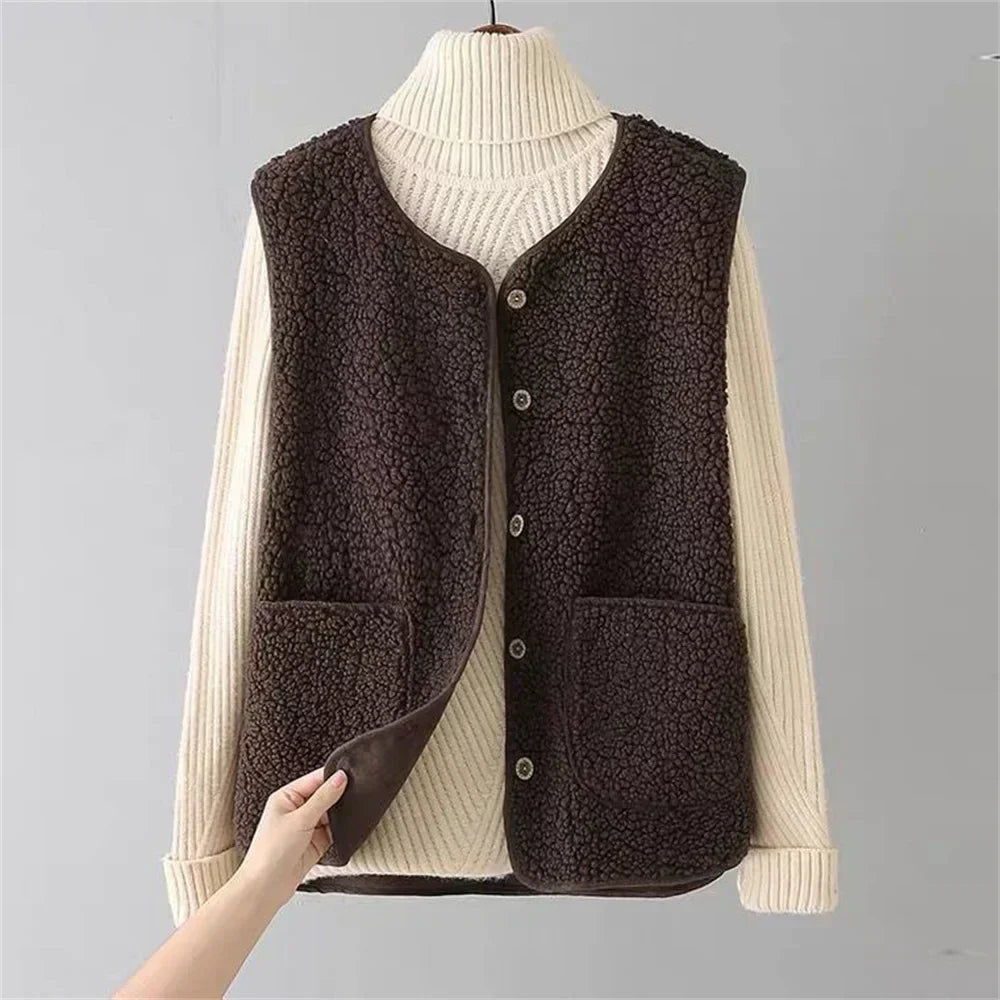 Lirien – Classic Knit Cardigan