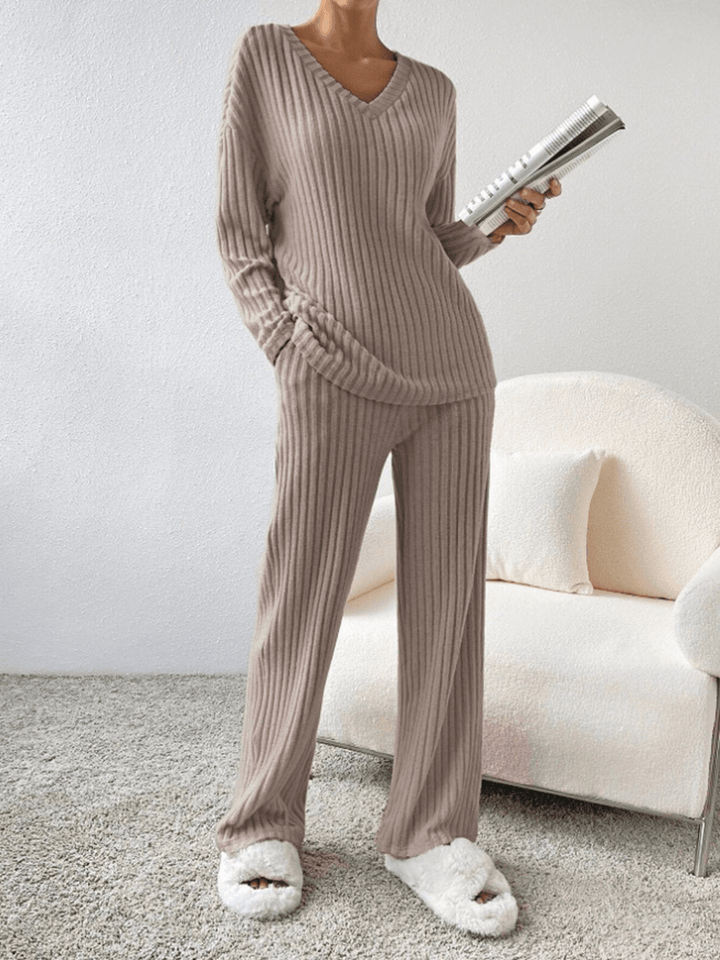 Ailionóra – Cosy & Comfortable Two-Piece Set