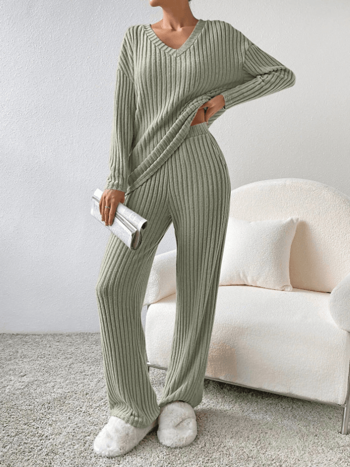 Ailionóra – Cosy & Comfortable Two-Piece Set